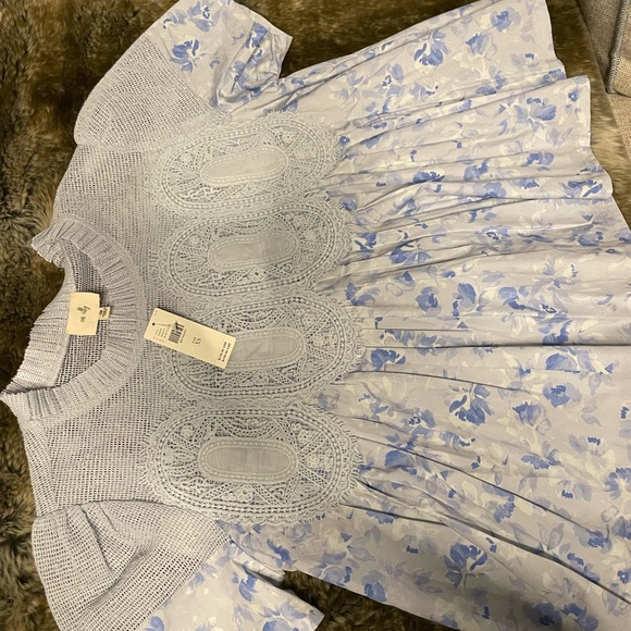 Anthropologie White and Blue Floral Lace Blouse - Picture 5 of 6